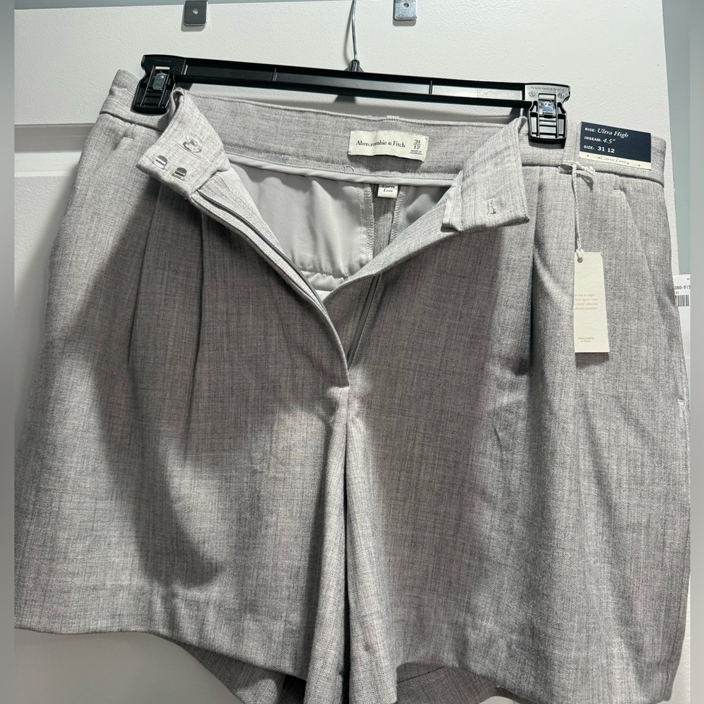 Abercrombie & Fitch Gray High Waist Women's Shorts